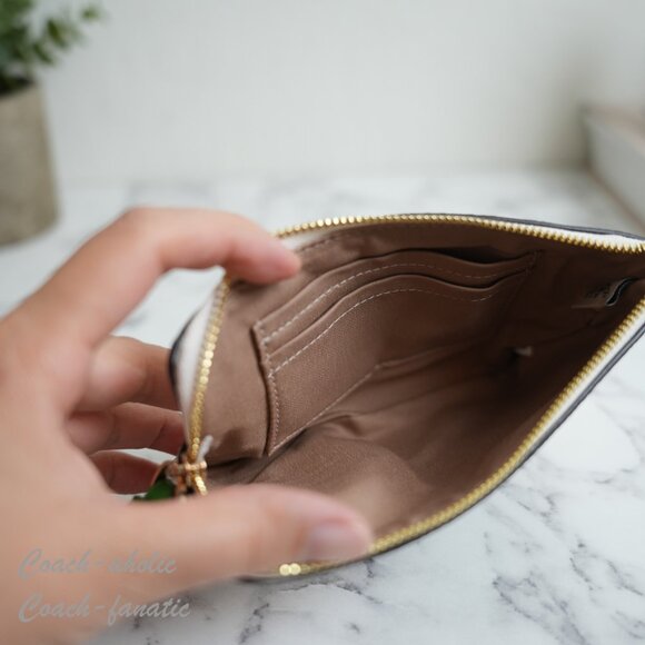 NWT Coach CBI79 City Tote & CBP19 Corner Zip Wristlet In Signature Canvas *SET* - Picture 14 of 15